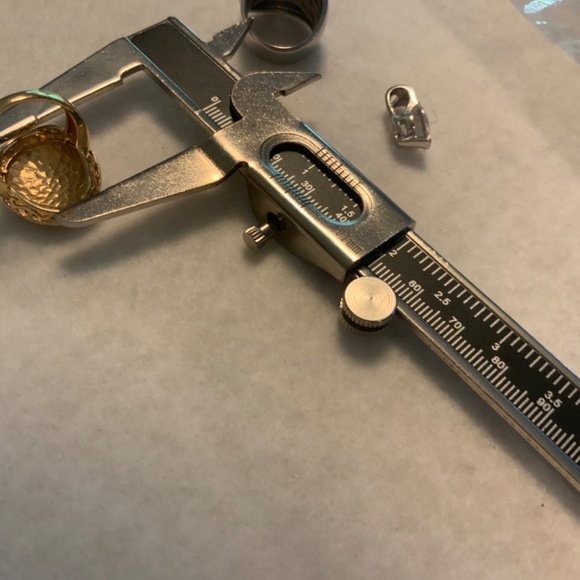 14KT Oval Hammered Gold, Diamond Halo Ring Size 7 Total 5 Grams - Picture 10 of 16